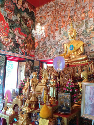 Illustration for article titled Iconic Anime Character Painted on Buddhist Temple